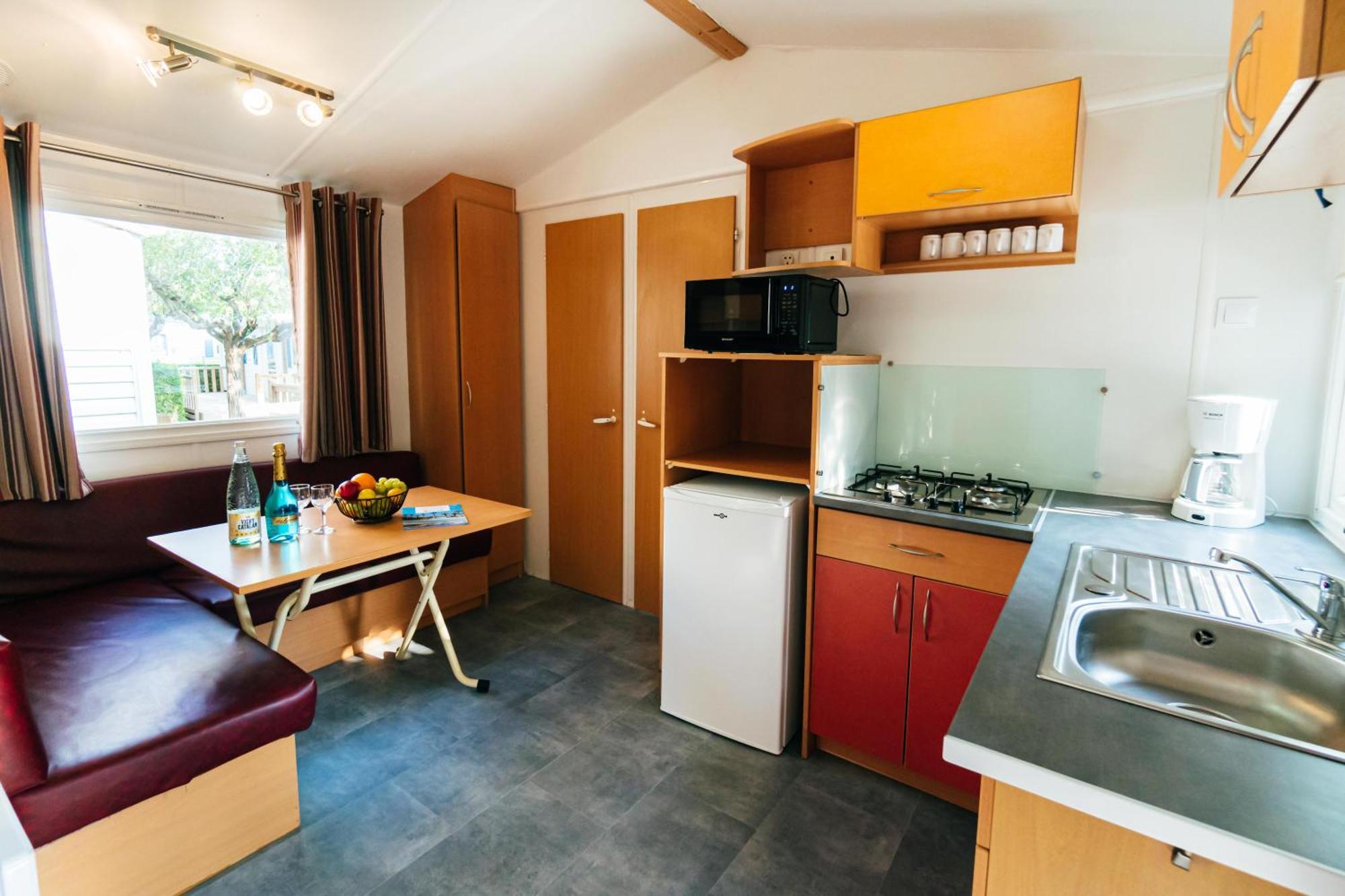 Castell Montgri - Mobile Homes By Lifestyle Holidays L'Estartit Habitación foto